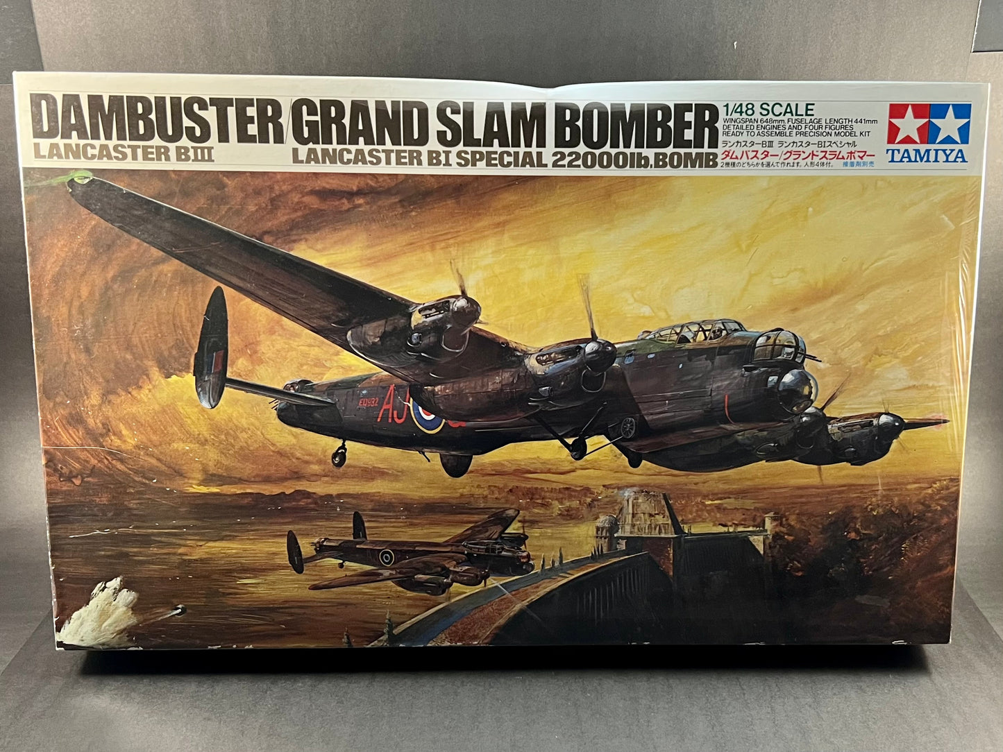 Tamiya Model Kit 61021 1:48 Scale Dambuster Lancaster BIII Grand Slam Bomber