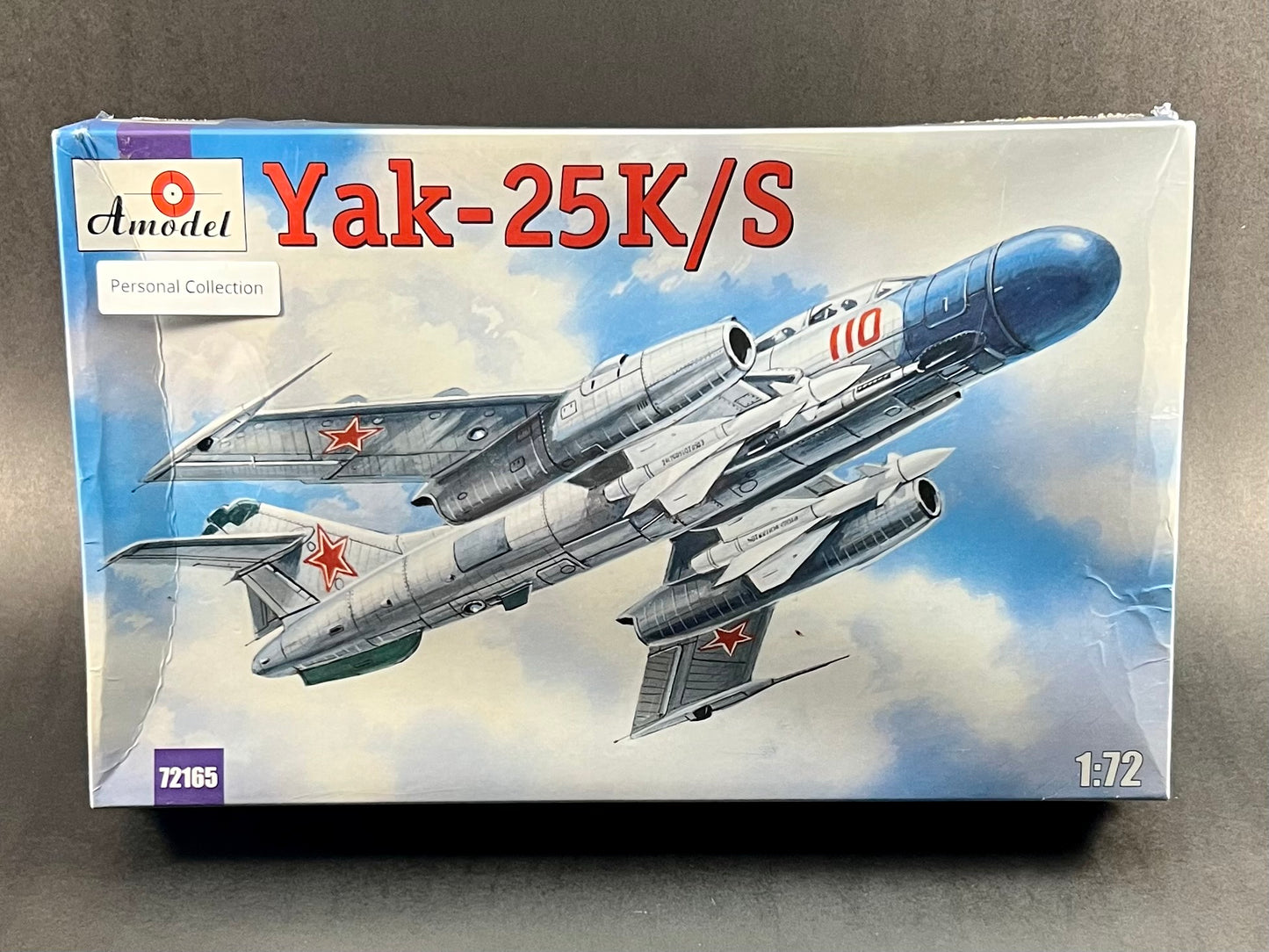 Amodel Model Kit 72165 1:72 Scale Yak-25K/S