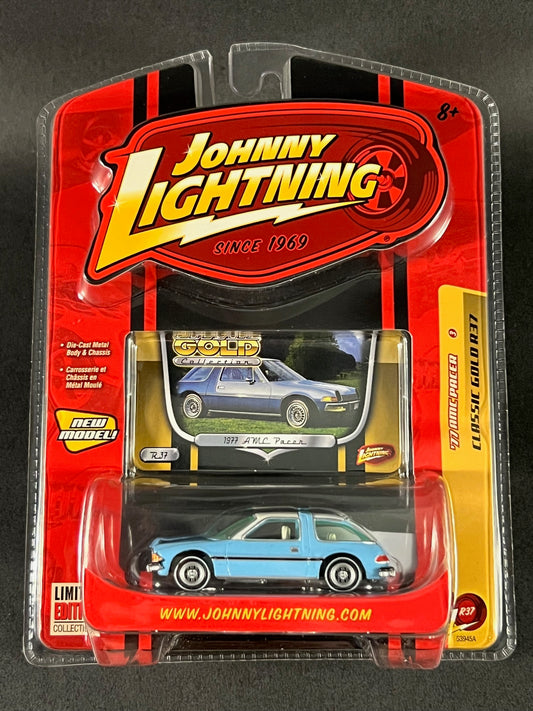 Johnny Lightning 2007 Classic Gold # 3 R37 ‘77 AMC Pacer, Blue