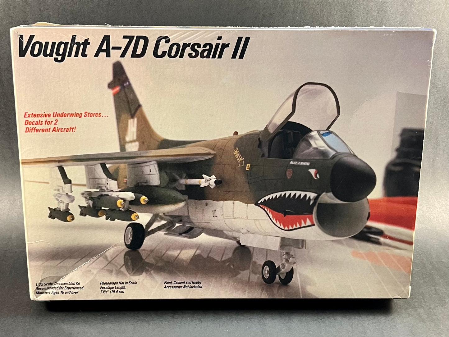 Fujimi Testors Model Kit 341 1:72 Scale Vought A-7D Corsair II