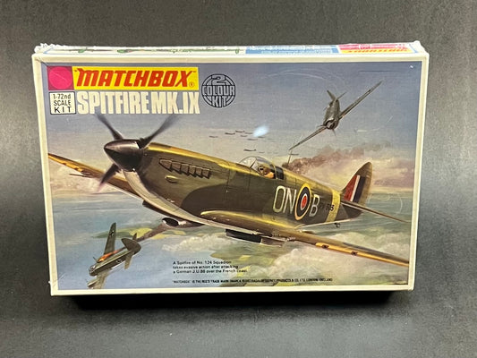 Matchbox Model Kit PK-2 1:72 Scale Spitfire MK.IX