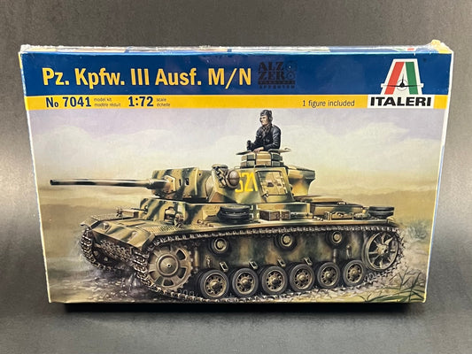 Italeri Model Kit 7041 1:72 Scale Pz. Kpfw. III Ausf. M/N