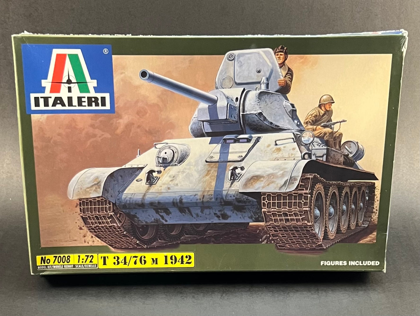 Italeri Model Kit 7008 1:72 Scale T 34/76 M 1942