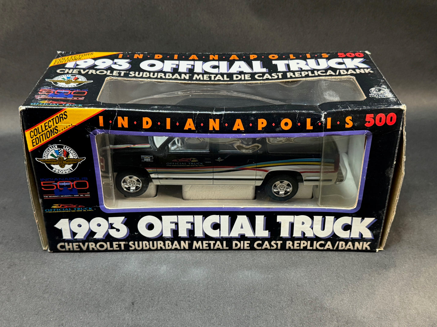 Brookfield Collectors Guild 1:25 Scale Indianapolis 500 1993 Official Truck Chevrolet Suburban