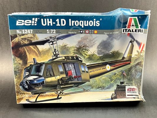 Italeri Model Kit 1247 1:72 Scale Bell UH-1D Iroquois