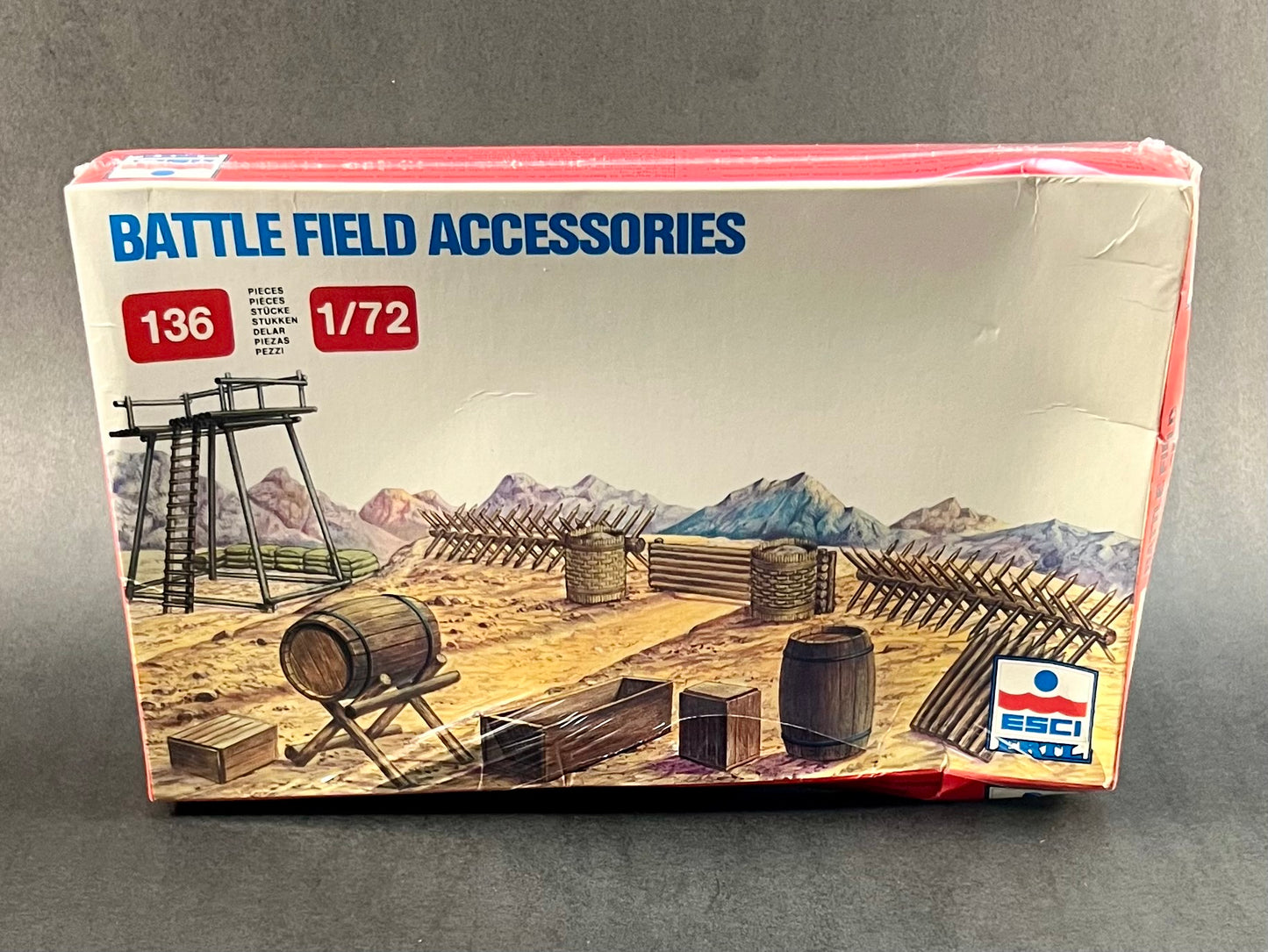 ESCI ERTL Model Kit 216 1:72 Scale Battle Field Accessories