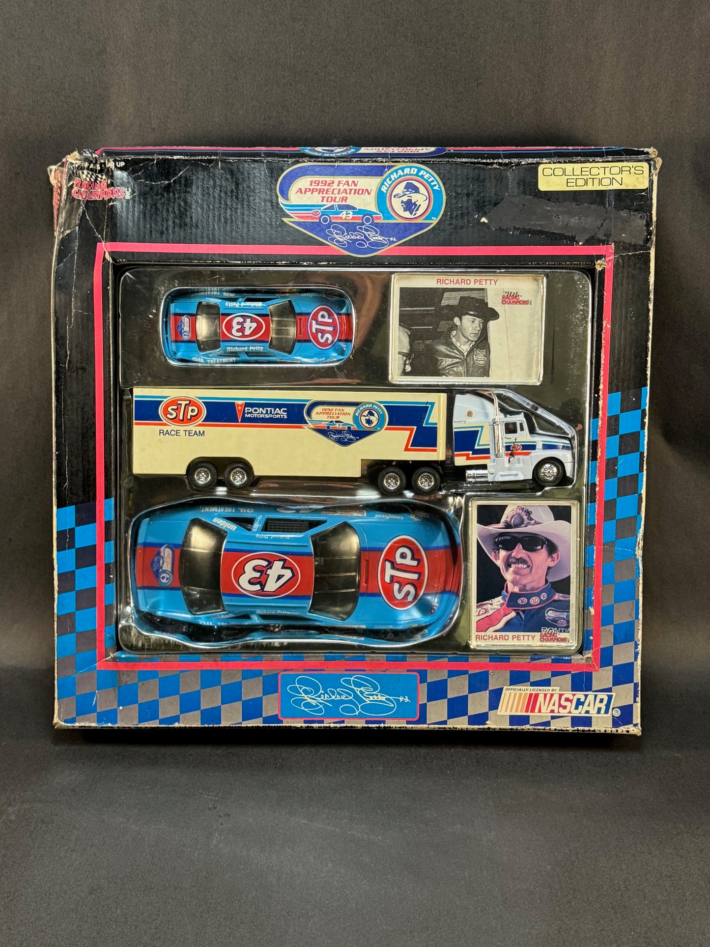 1992 Racing Champions NASCAR Richard Petty #43 Fan Appreciation Tour Collector Set