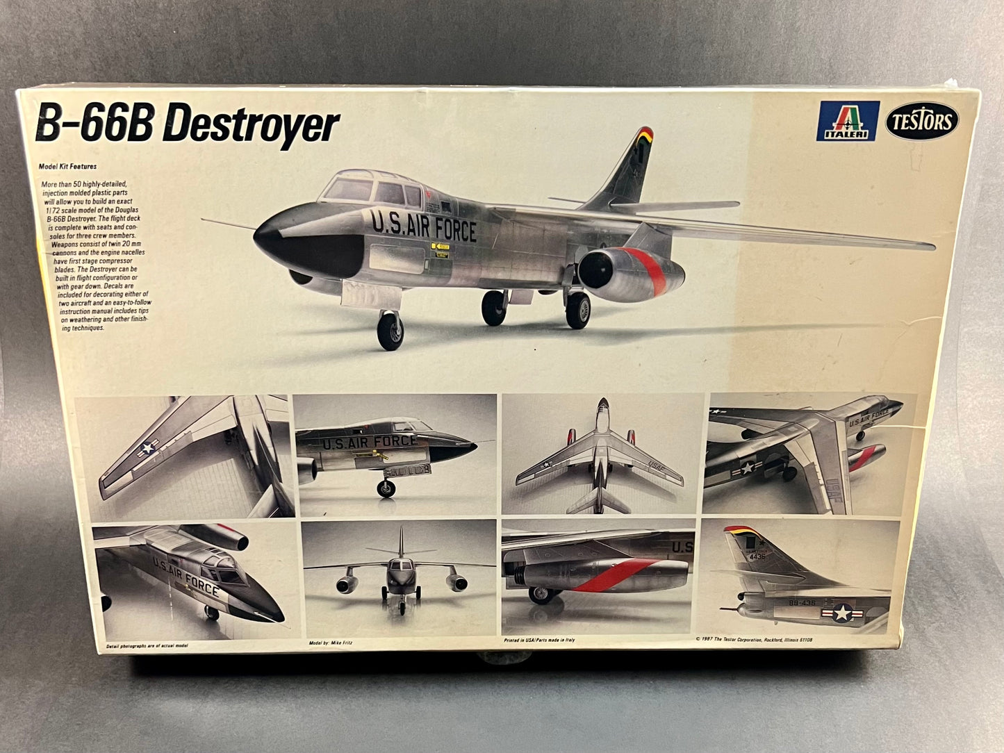 Italeri Testors	Model Kit 677	1:72	Scale Douglas B-66B Destroyer