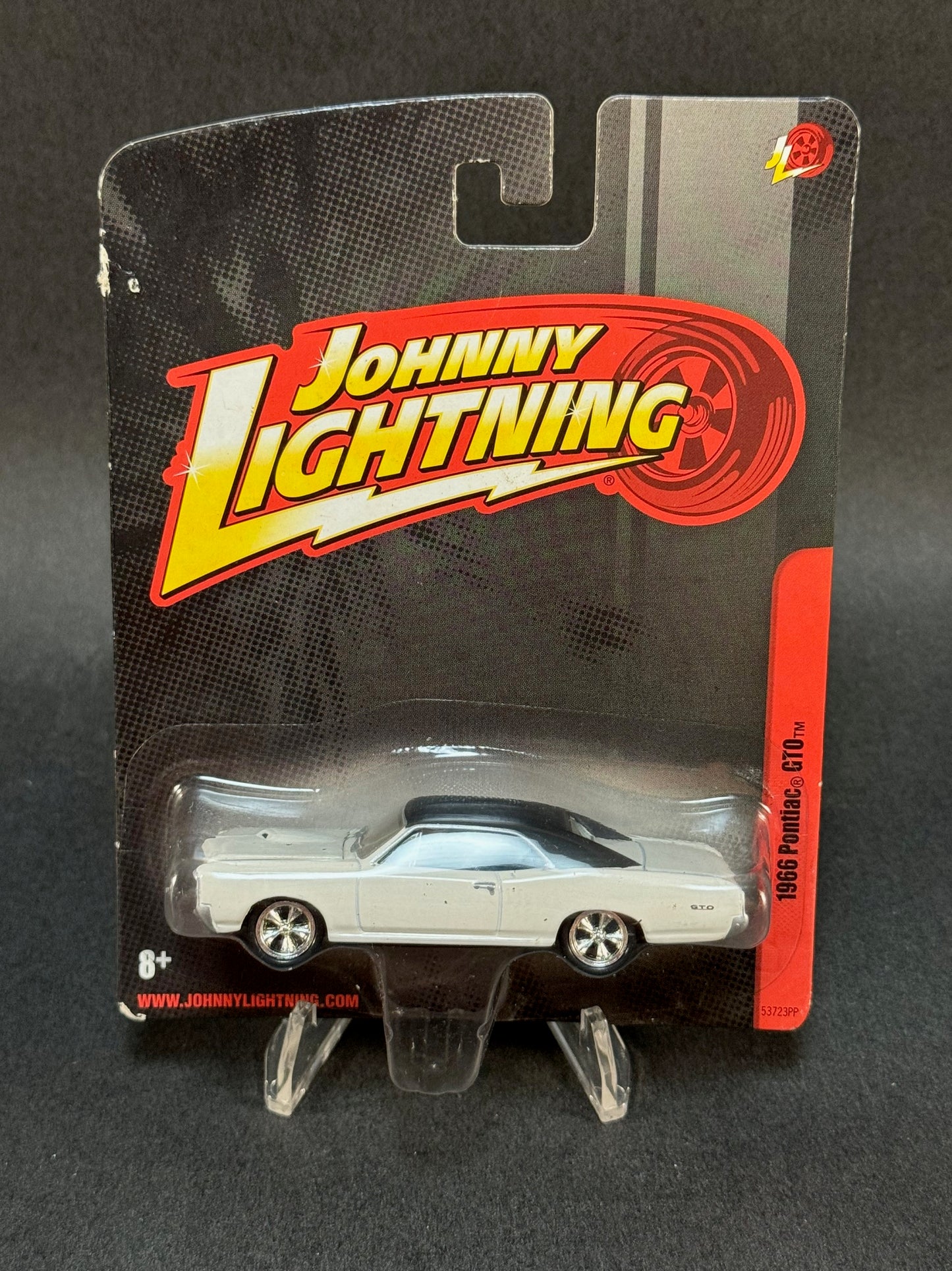 2010 Johnny Lightning 1966 Pontiac GTO, White