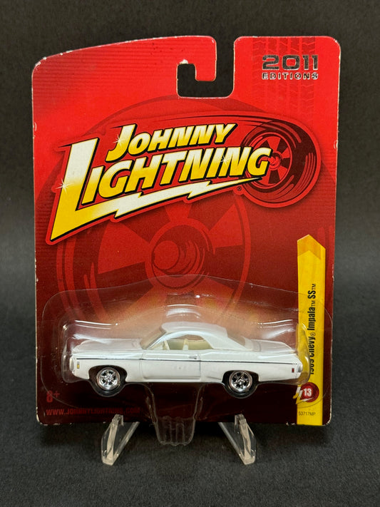 2011 Johnny Lightning 1969 Chevy Impala SS, White