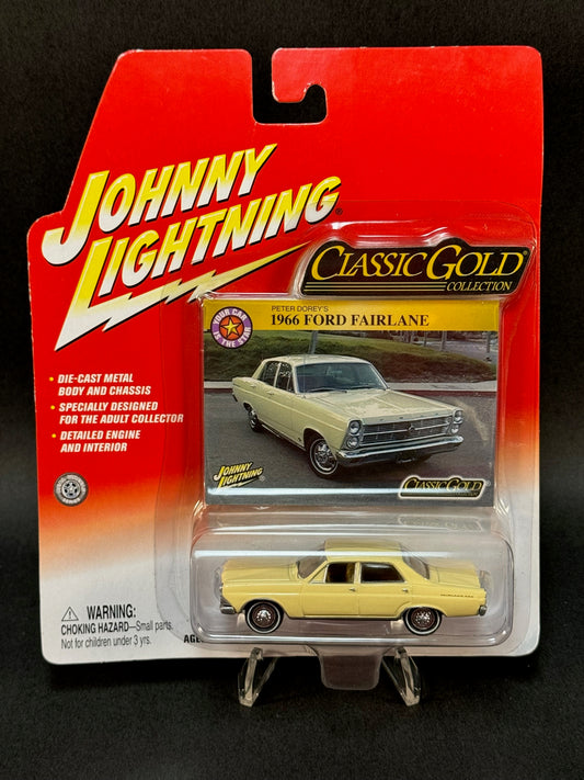 2004 Johnny Lightning Classic Gold 1966 Ford Fairlane, Yellow