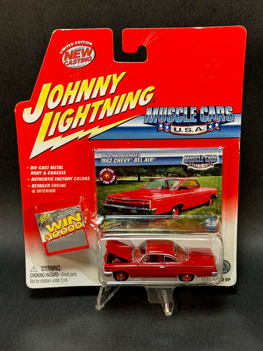 2004 Johnny Lightning Muscle Cars USA #28 1962 Chevy Bel Air, Red