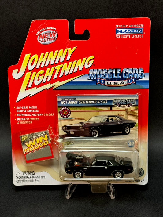 2004 Johnny Lightning Muscle Cars USA #30 1971 Dodge Challenger RT/340, Black