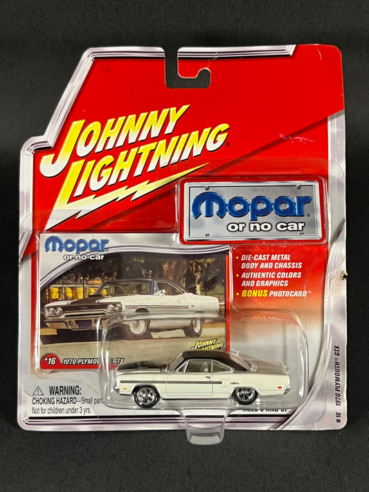 2003 Johnny Lightning Mopar Or No Car #16 1970 Plymouth GTX, White