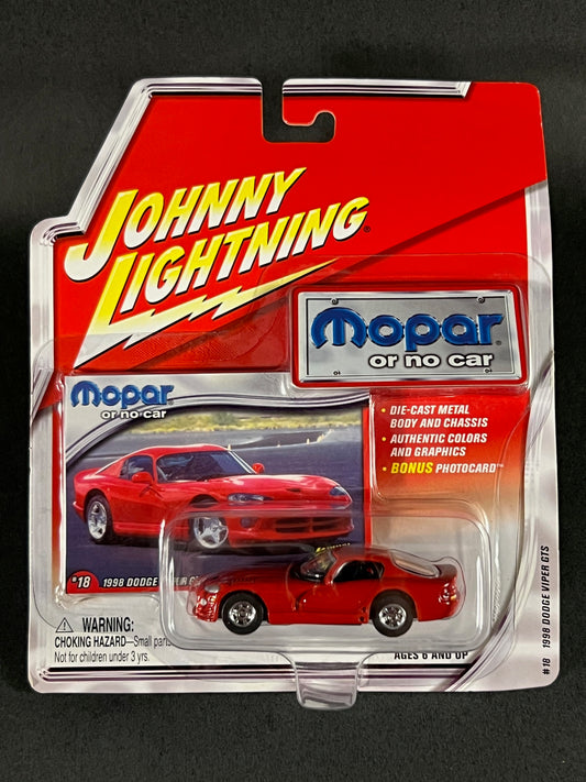 2003 Johnny Lightning Mopar Or No Car #18 1998 Dodge Viper GTS, Red