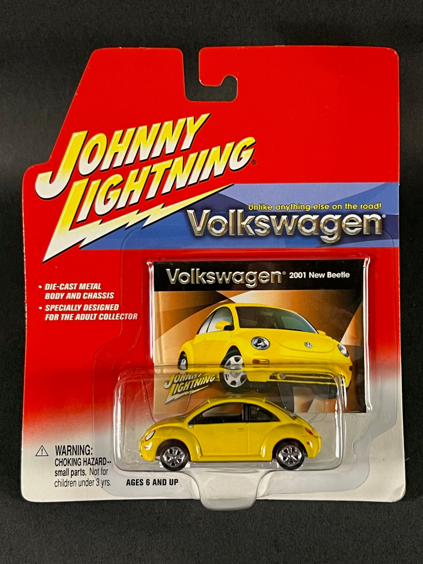 2002 Johnny Lightning Volkswagen Series 2001 New Beetle, Yellow