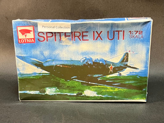 Lotnia Model Kit 1:72 Scale Spitfire IX UTI