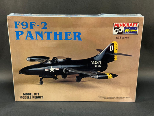 MiniCraft Hasegawa Model Kit 1138 1:72 Scale Grumman F9F-2 Panther