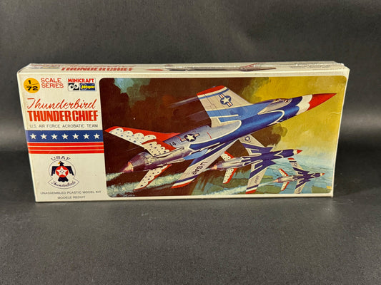 MiniCraft Hasegawa Model Kit 122 1:72 Scale Thunderbird Thunder Chief