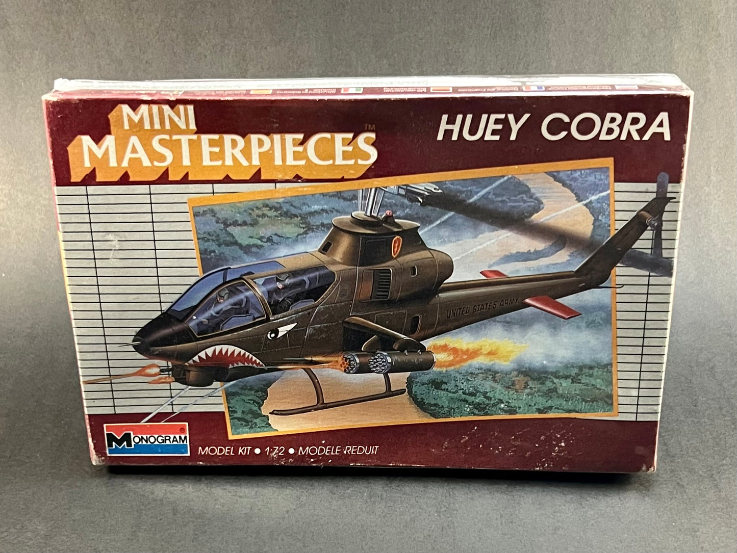 Monogram Model Kit 5004 1:72 Scale Huey Cobra Mini Masterpieces