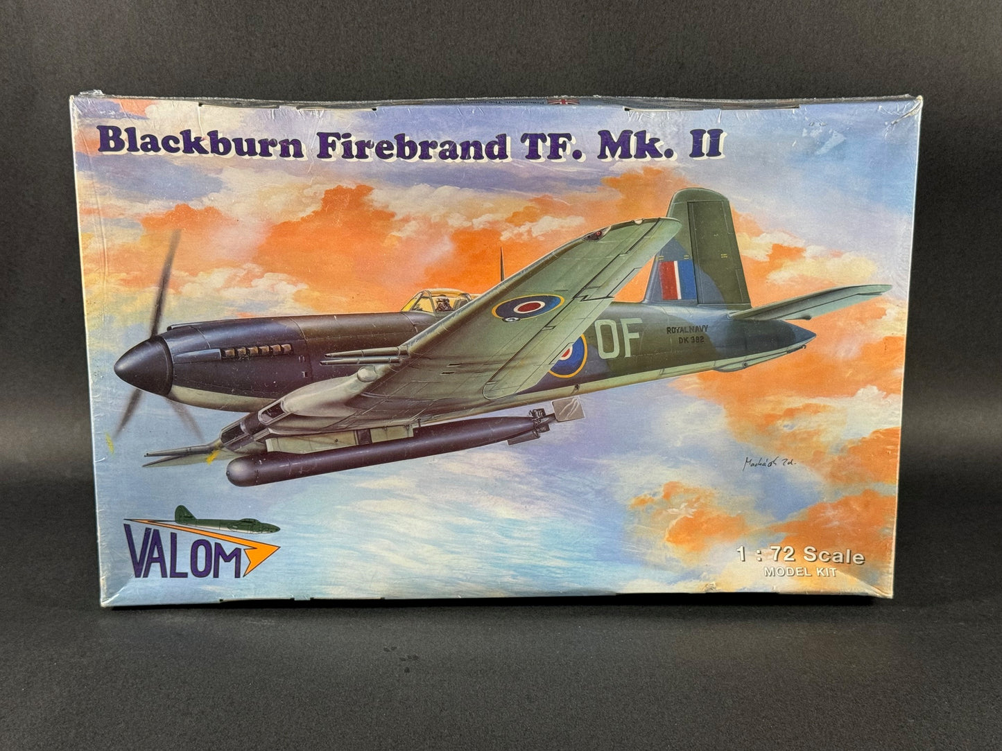 Valom Model Kit 72006 1:72 Scale Blackburn Firebrand TF. Mk. II