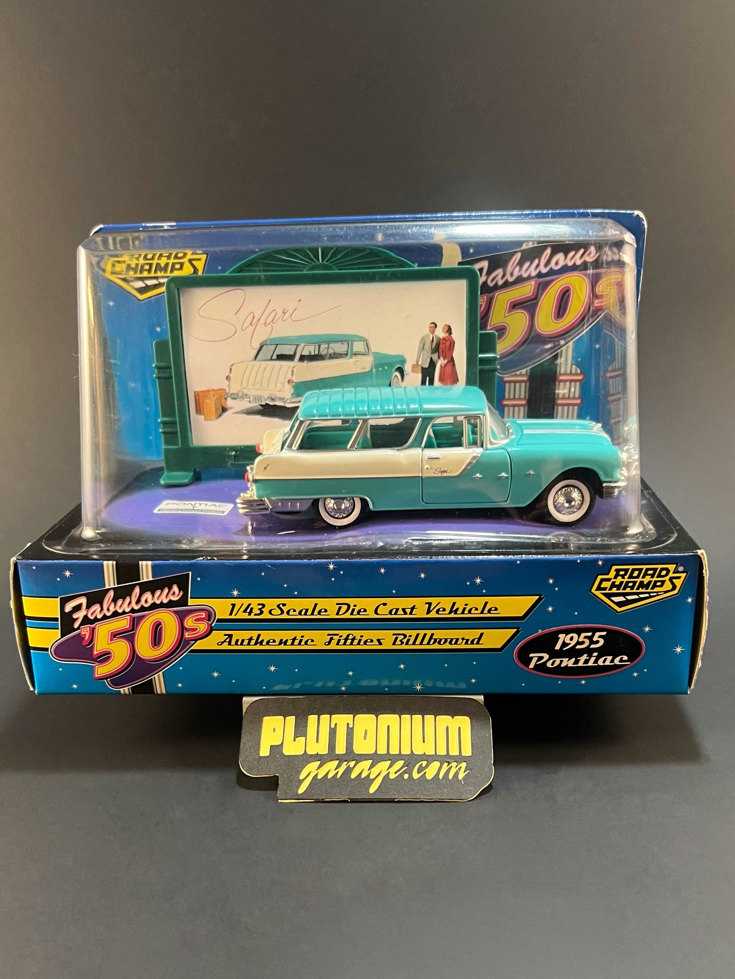 Road Champs Fabulous 50's 1955 Pontiac 1:43 Scale Teal