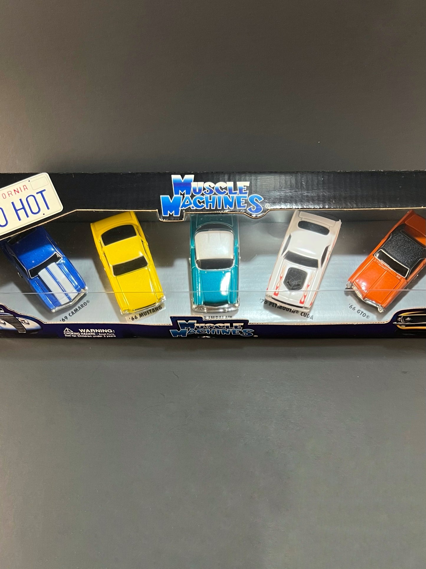 2005 Muscle Machines California Too Hot 5 Car Set (Version 5)